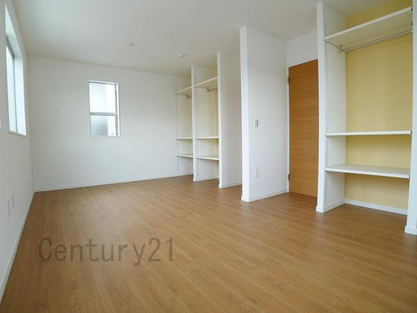 Non-living room. Building 2