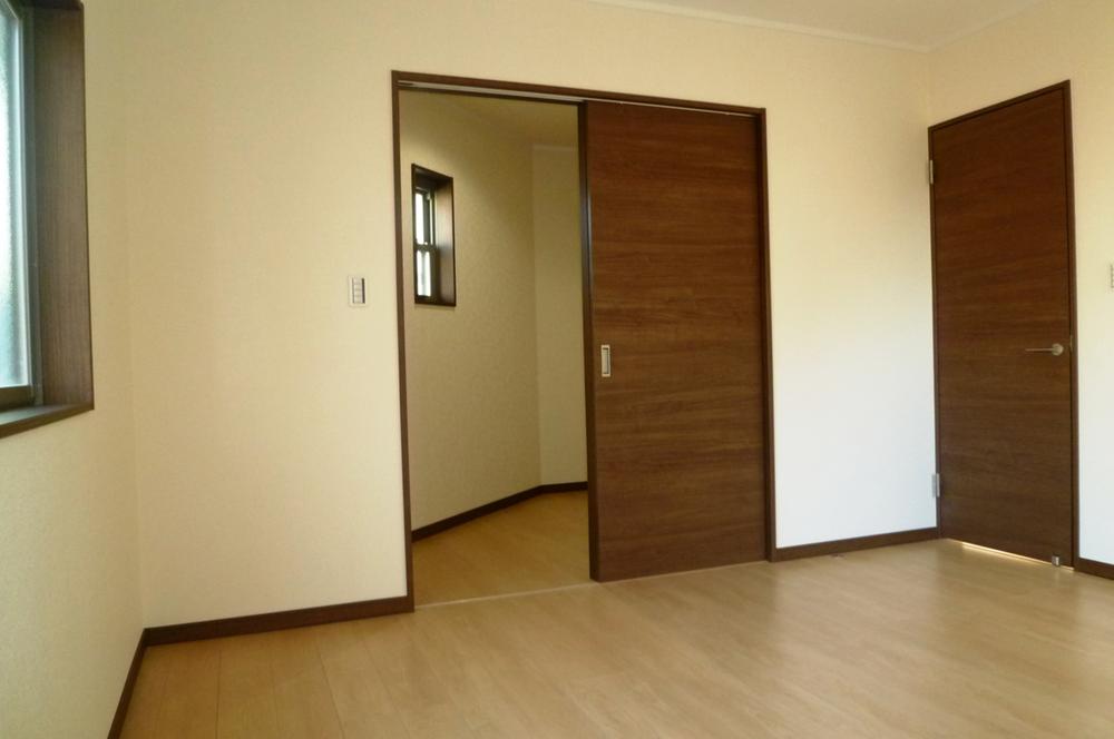 Non-living room. Indoor (11 May 2013) Shooting