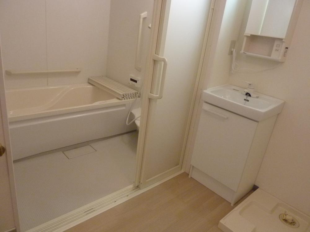 Bathroom. Room (May 2013) Shooting