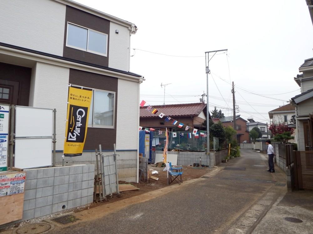 Local photos, including front road