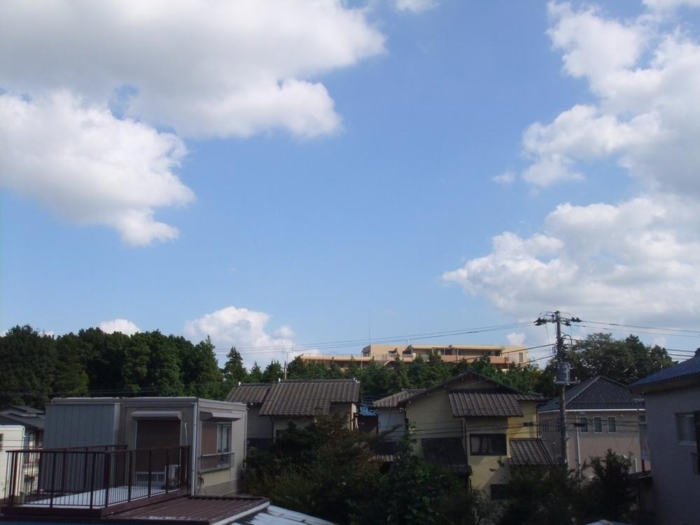 View photos from the dwelling unit. View from local (September 2013) Shooting