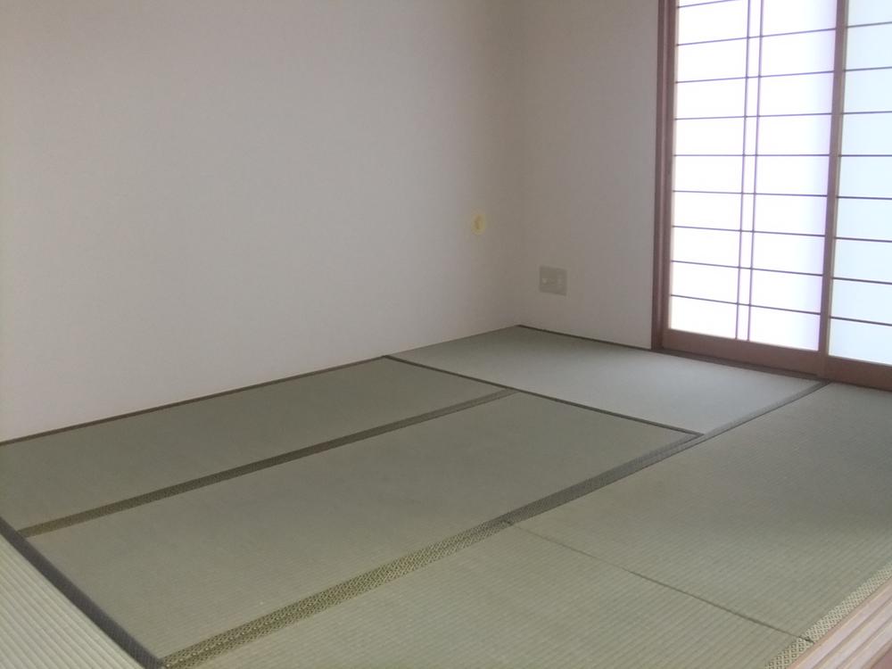 Non-living room. Indoor (September 2013) Shooting