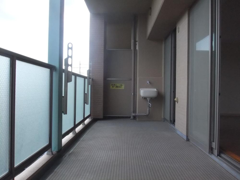 Balcony. Local (September 2013) Shooting