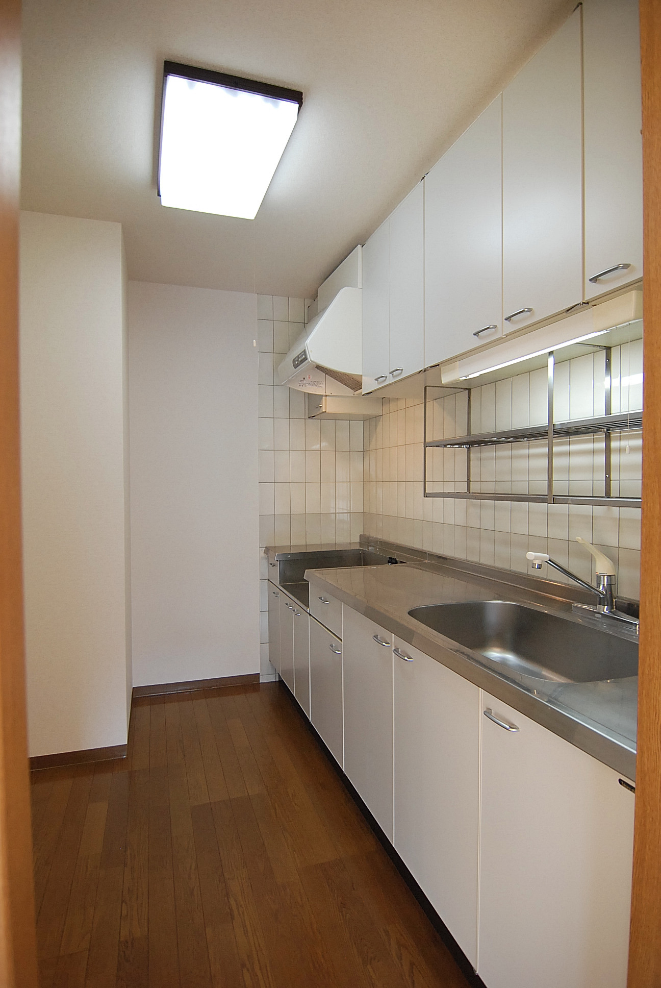 Kitchen. 3.4 Pledge kitchen space refrigerator ・ Cupboard is also possible arrangement. 