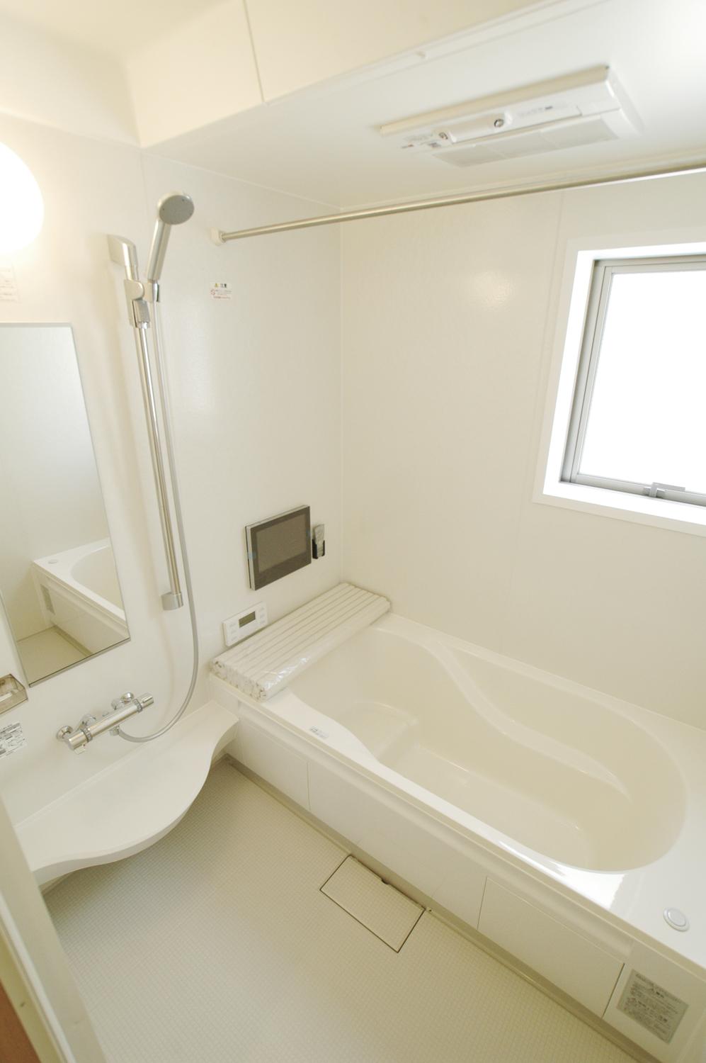 Bathroom. Bathroom TV, Mist is with a sauna. You can enjoy a relaxing bath while watching TV.