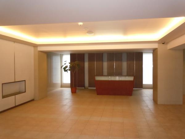 lobby. Spacious lobby