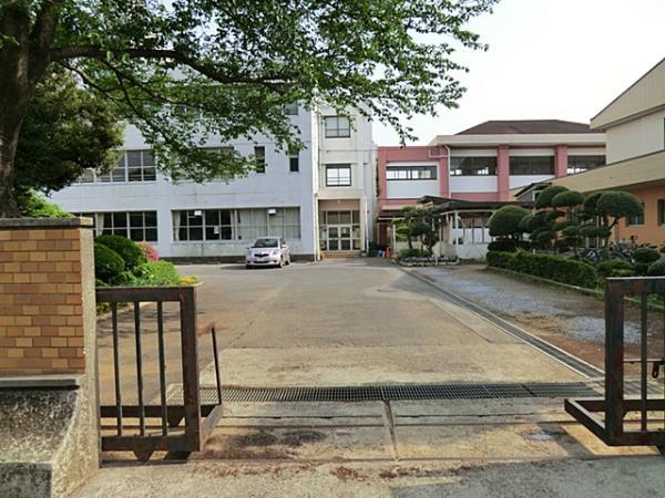 Primary school. Murakami 750m walk 10 minutes to the north elementary school