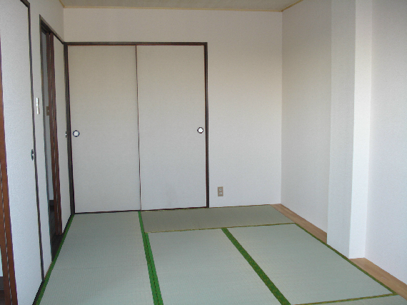 Other room space. Japanese-style room ・ It is with a closet.