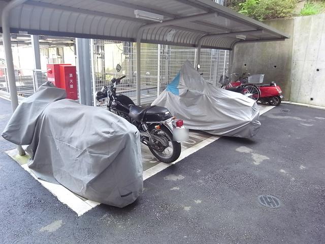 Local appearance photo. Bike shelter