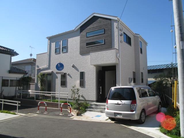 Local appearance photo. Appearance was a selection of simple color. Calm modern appearance. Local (11 May 2013) Shooting