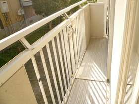 View. Because there is a balcony, Your laundry is also fun!