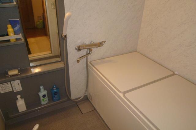 Bathroom. Indoor (July 2013) Shooting