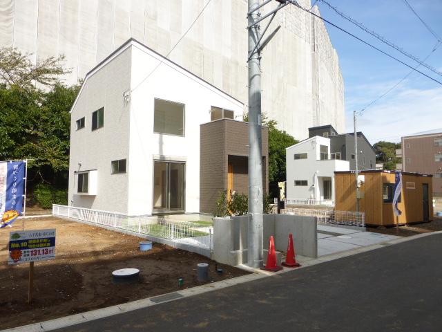 Local appearance photo. Local (10 May 2013) Shooting 9 Building