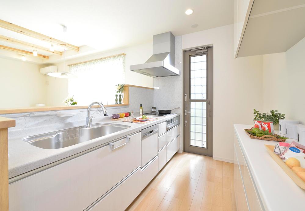 Kitchen.  ■ Kitchen <model building> (September 2013) Shooting