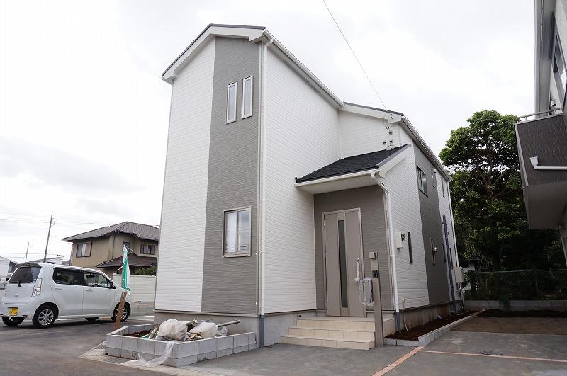 Local appearance photo. 1 Building 2013 October shooting