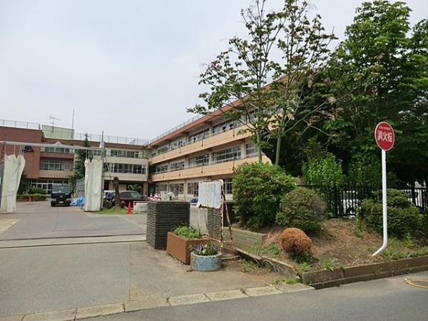 Primary school. Yachiyodainishi until elementary school 1200m