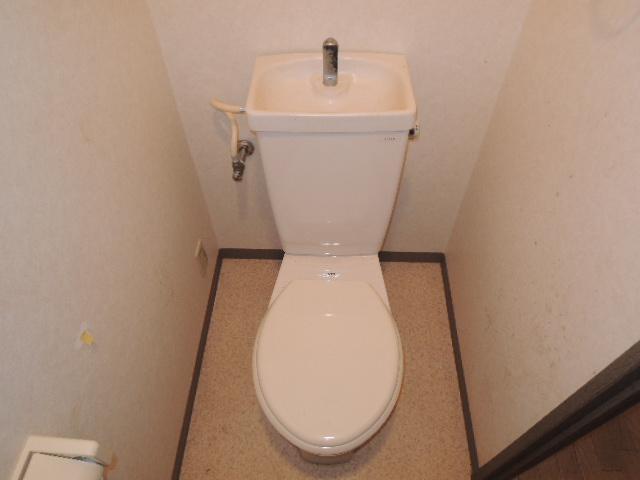 Toilet. Washlet is ordered to be attached