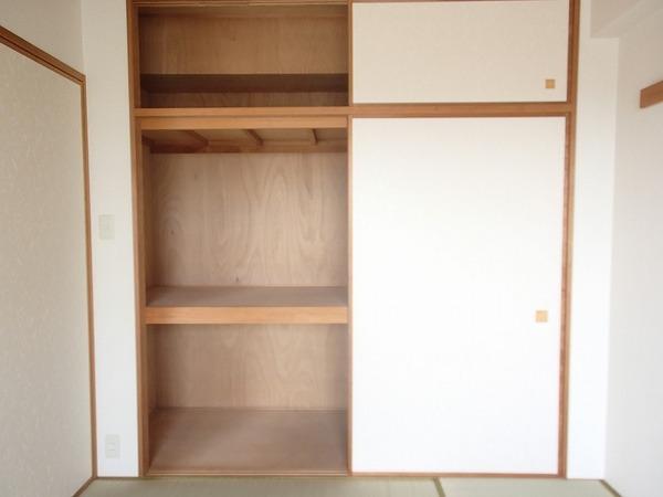 Receipt. Local (12 May 2013) Shooting