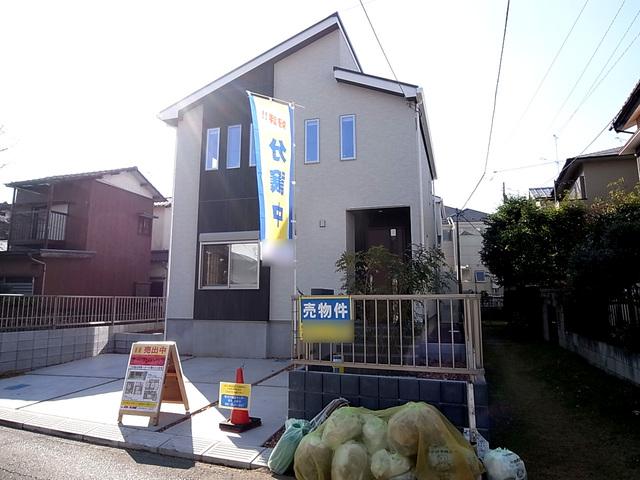 Local appearance photo. All rooms are south-west facing 4LDK + WIC + SIC