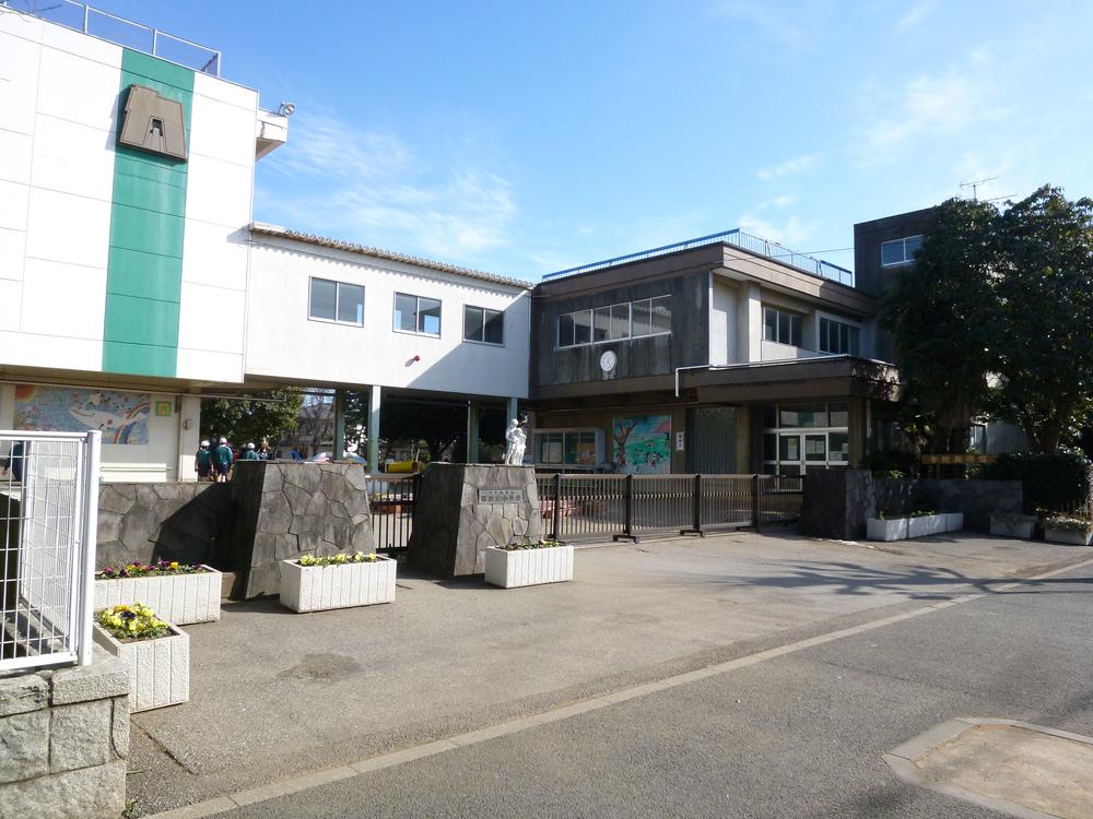 Primary school. Katsutadai until elementary school 470m