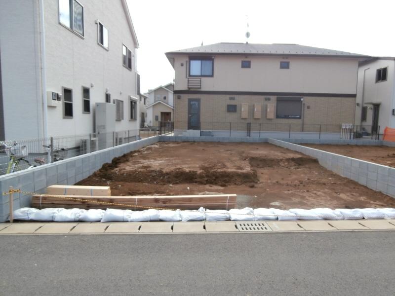 Local appearance photo. Local (11 May 2013) Shooting