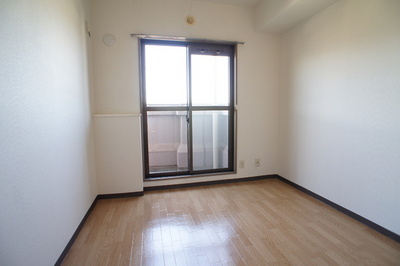 Living and room. Living room 3 [Western-style 4.7 Pledge] Air conditioning can be installed ・ There TV terminal