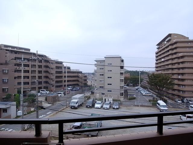 View photos from the dwelling unit. Mu front building, Good view