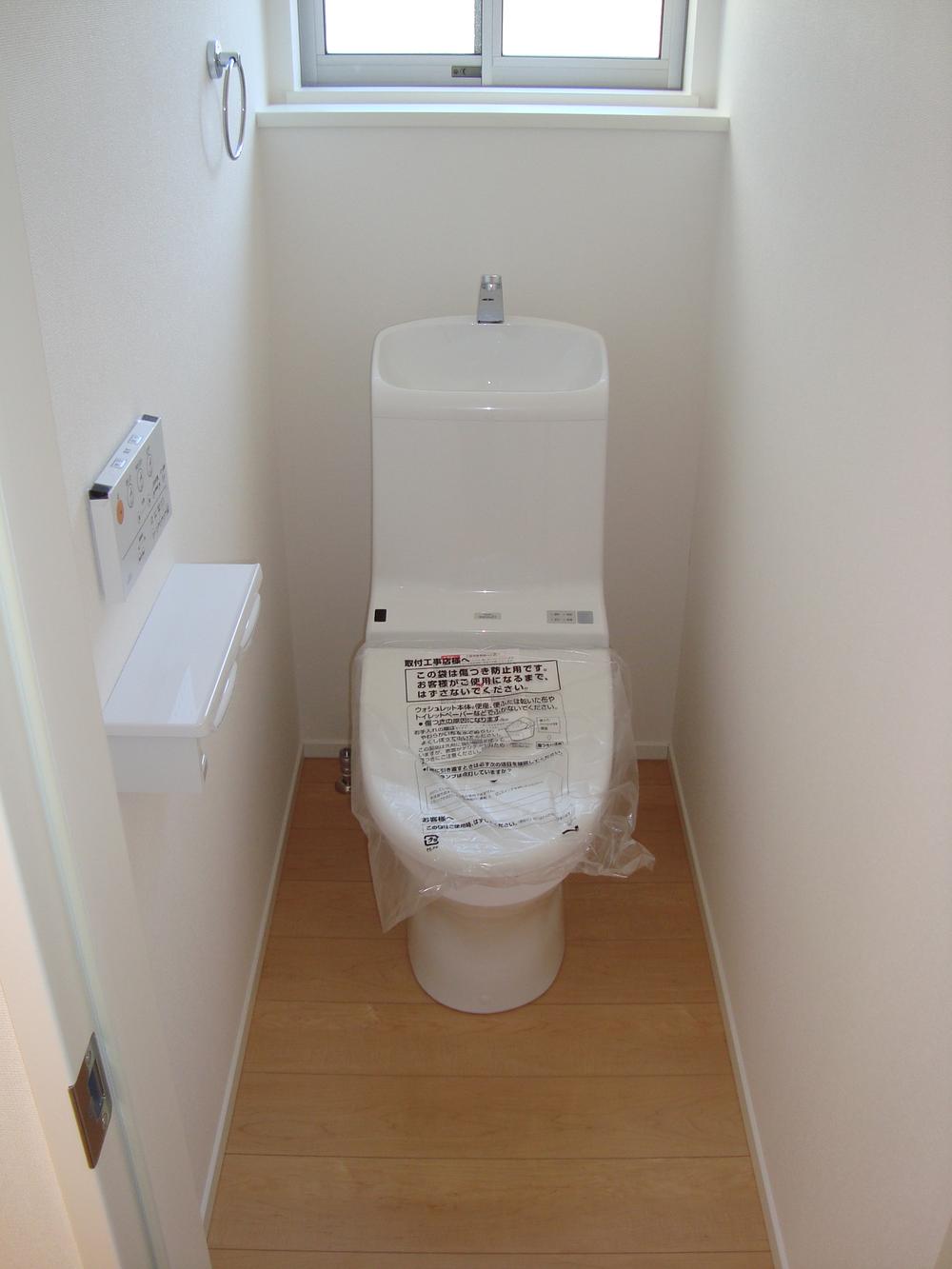 Toilet. 9 Building (November 2013) Shooting