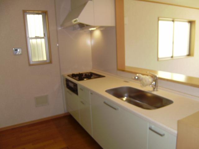 Same specifications photo (kitchen). It is the kitchen of the same specification