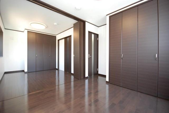 Non-living room. 2 Kaiyoshitsu