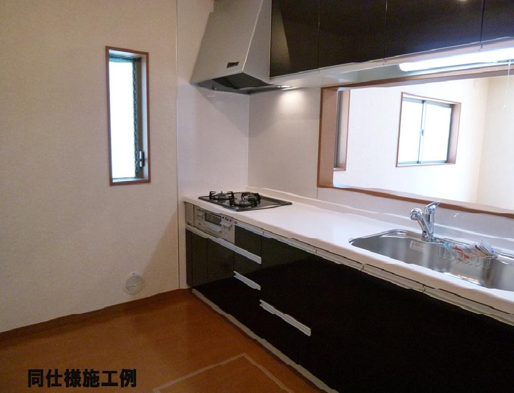 Same specifications photo (kitchen).  ☆ Popular face-to-face system Kitchen ☆  ◆ Water purifier integrated faucet  ◆ Useful underfloor storage there (Photo example of construction)