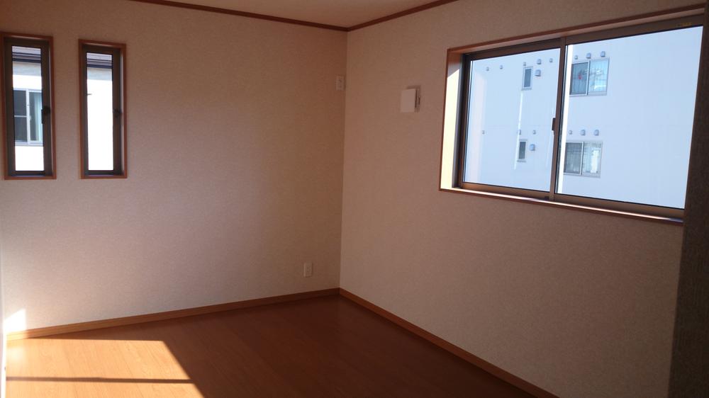 Non-living room. Indoor (11 May 2013) Shooting