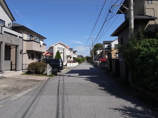 Local photos, including front road. It is well-equipped subdivision of compartment