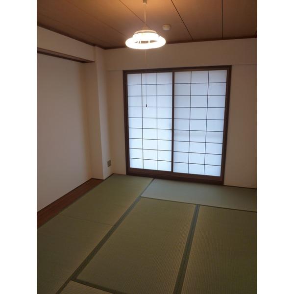 Non-living room. Tatami mat replacement ・ Sliding door, Sliding door, Cross Zhang Kawasumi