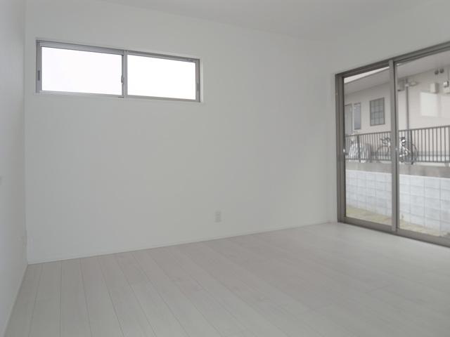 Non-living room. 1F Western-style 7.0 Pledge