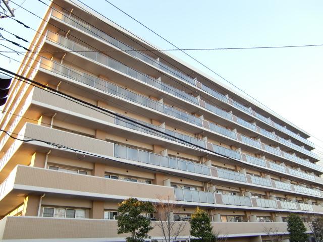 Local appearance photo. Local (12 May 2013) Shooting