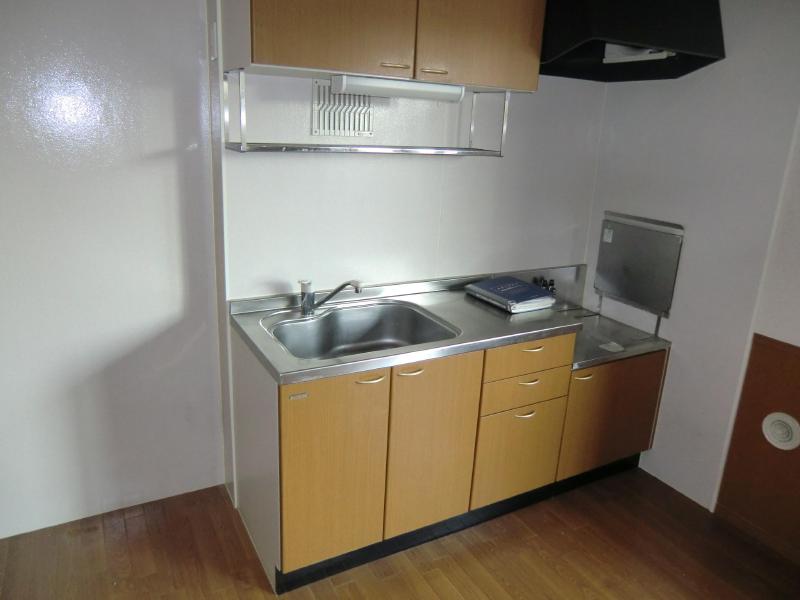 Kitchen. It is easy-going use in the kitchen sink is also widely