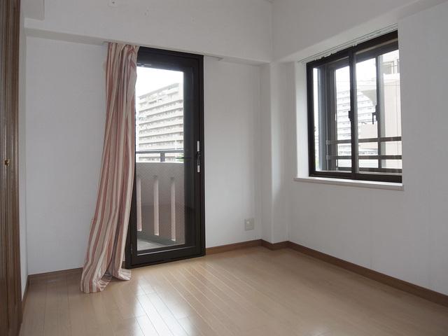 Non-living room. Western-style 5.7 Pledge