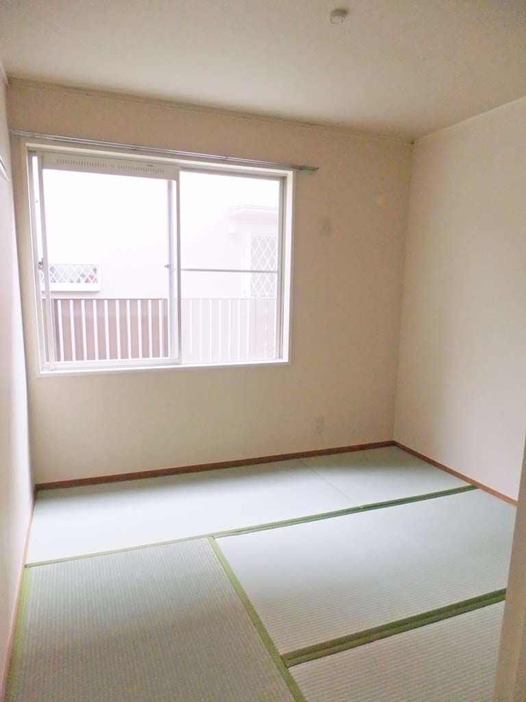 Other room space. Japanese-style room 4.5 tatami