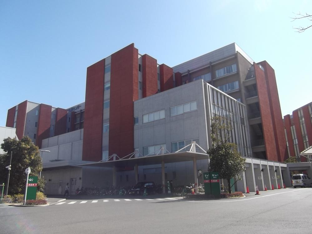 Hospital. Tokyo Women's Medical University Yachiyo 740m to medical center