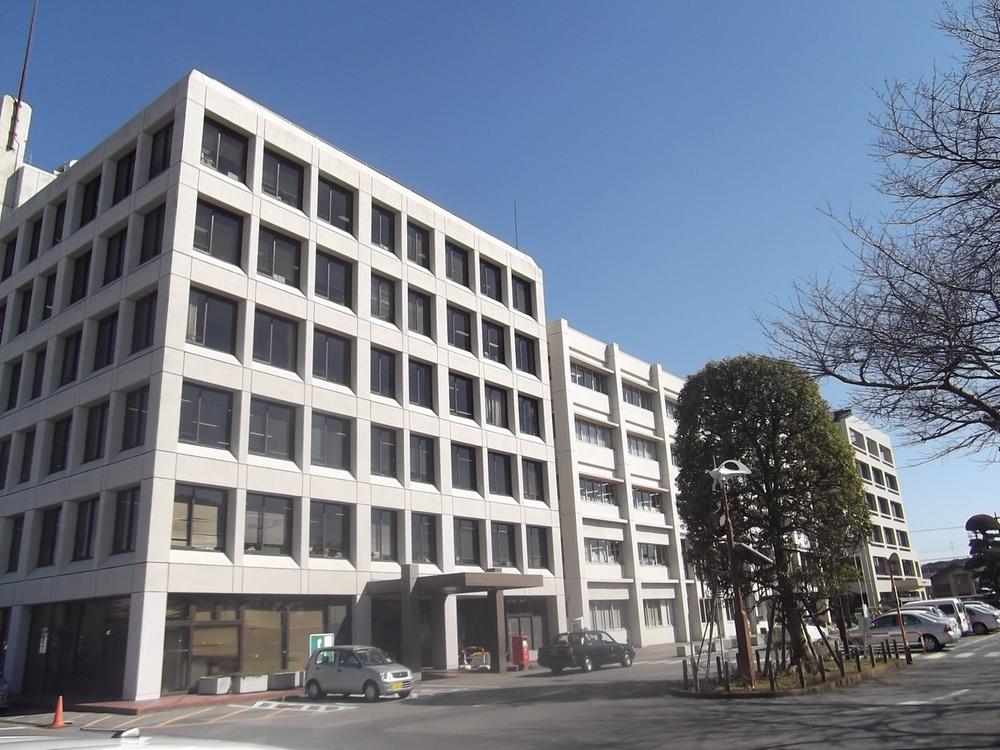 Government office. Yachiyo 550m to City Hall