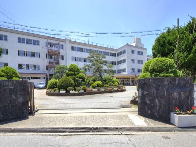 Junior high school. Yachiyo Municipal Yachiyo until junior high school 930m