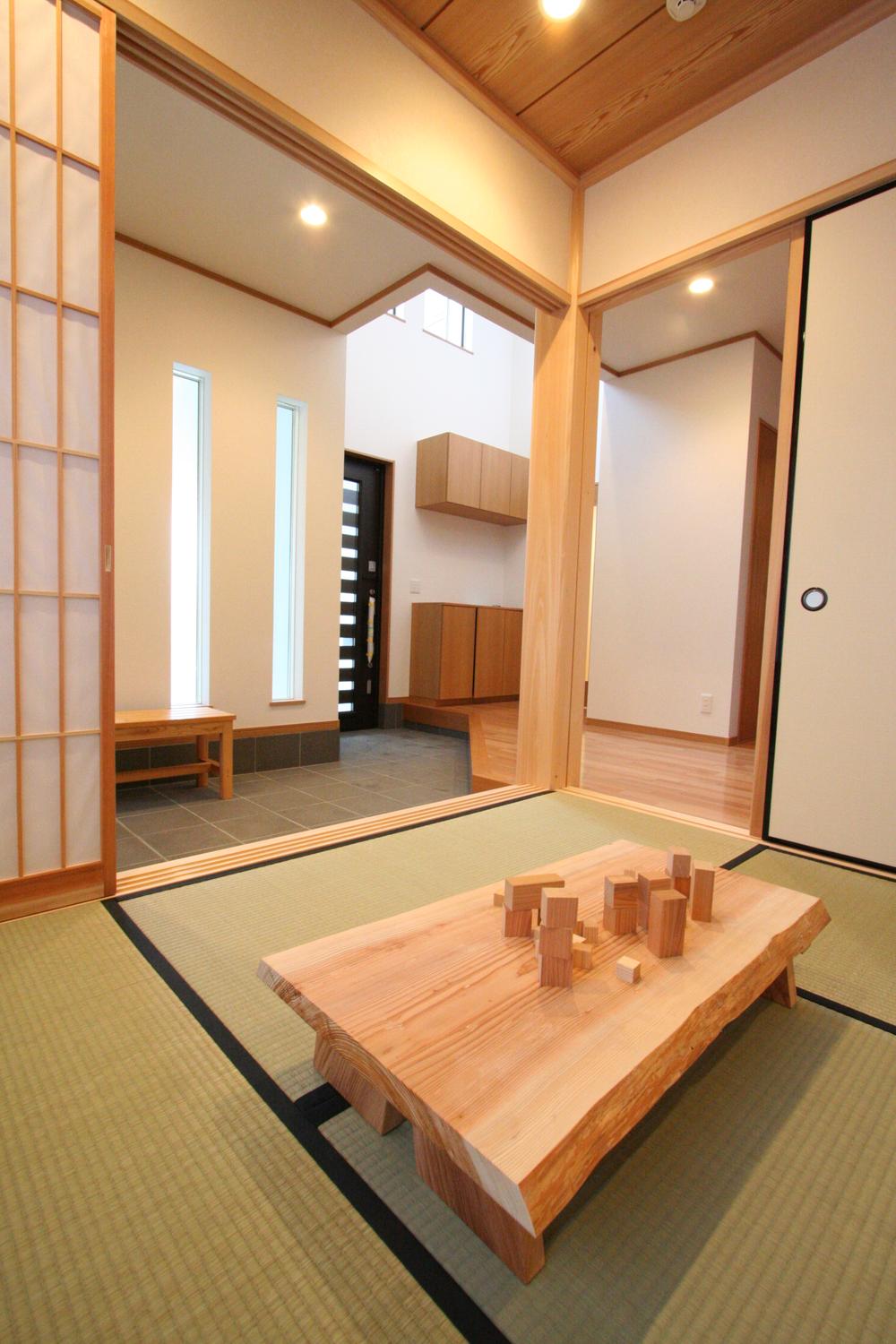 Non-living room. Rumbling in the top of tatami ☆