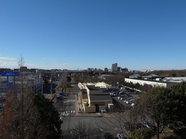 View photos from the dwelling unit. Front Keisei Rose Garden. Day view is good