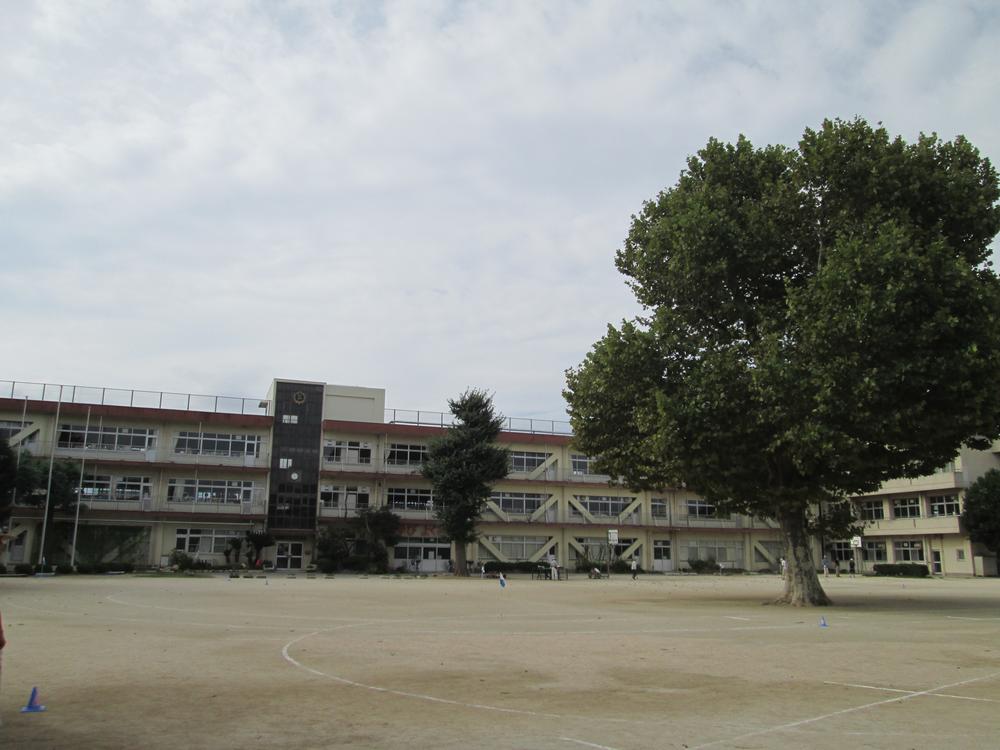 Primary school. Yachiyo Municipal Owada 700m up to elementary school