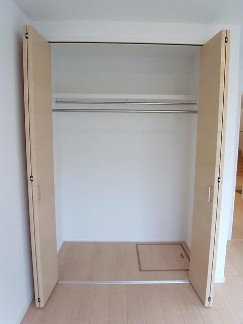 Receipt. It is a closet with a storage capacity