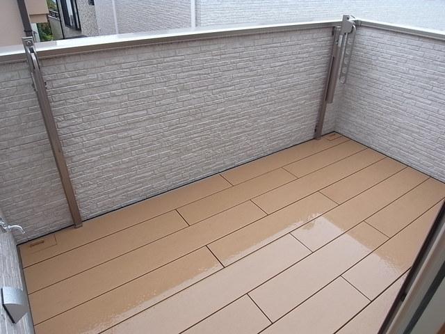 Balcony. Living with the back and forth that can balcony