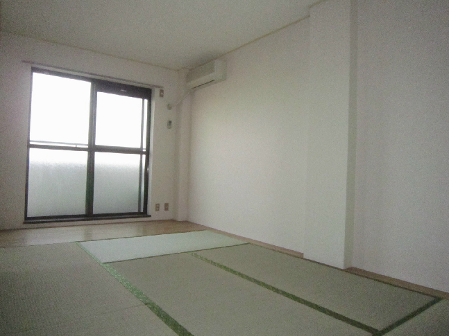 Other room space. Japanese-style room (with alcove 1.5 Pledge)