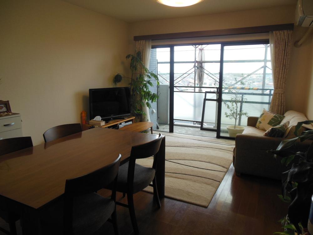 Living. Indoor (11 May 2013) Shooting