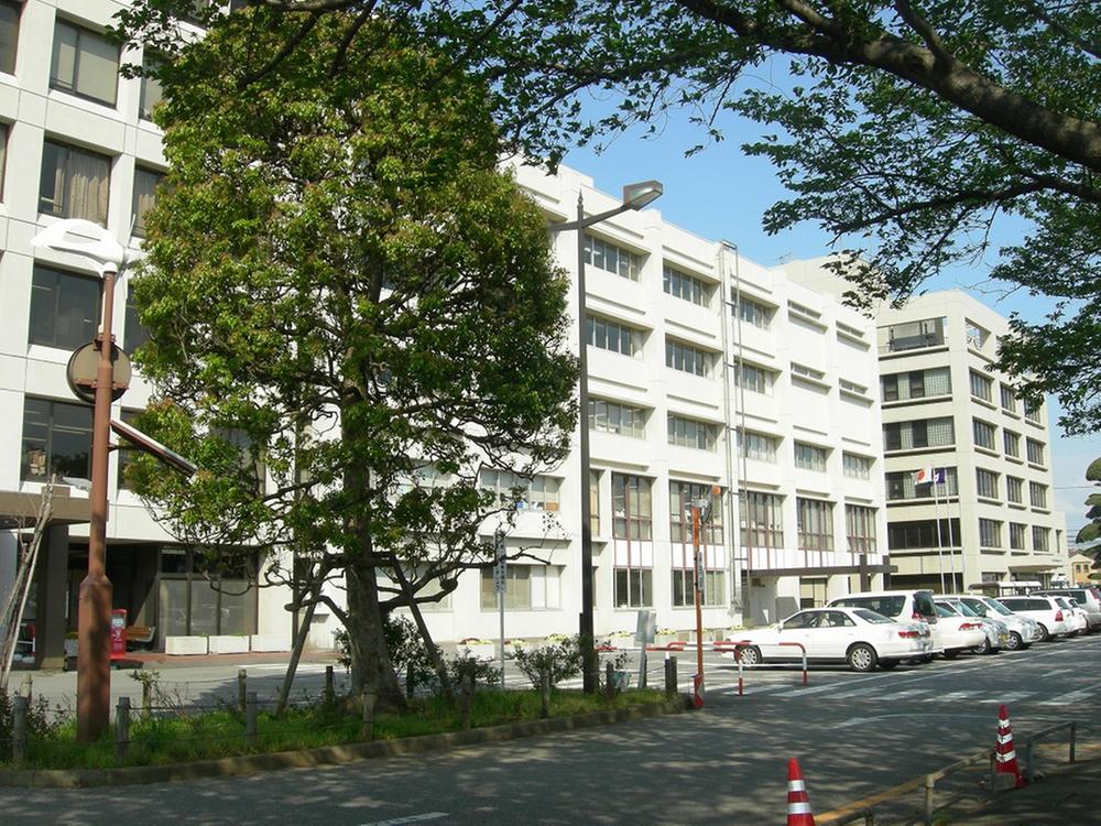 Government office. Yachiyo 2407m to city hall